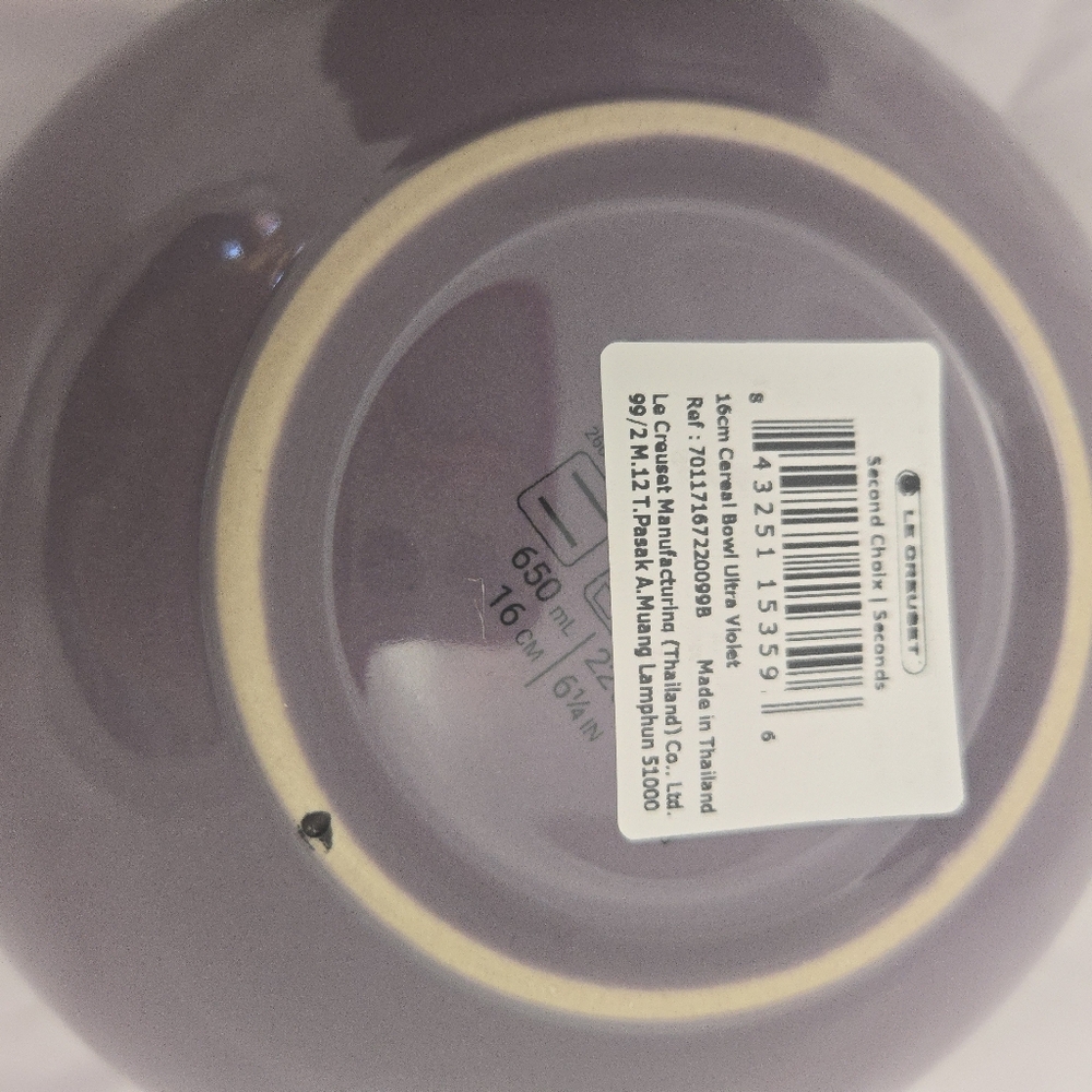 One Le Creuset Vancouver Cereal Bowl Ultra Violet Second Choix - Picture 4 of 6